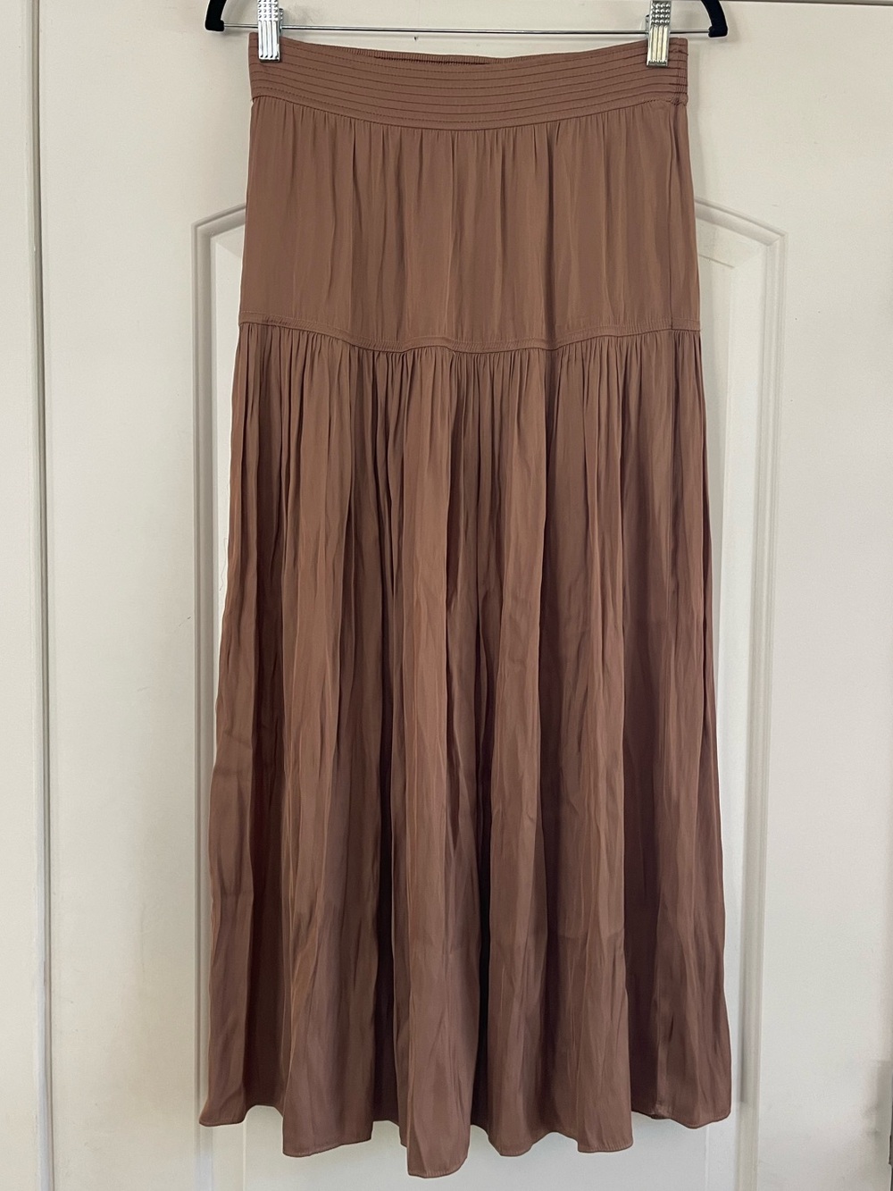 Rachel Zoe Brown Satin Feel Tiered Skirt - S